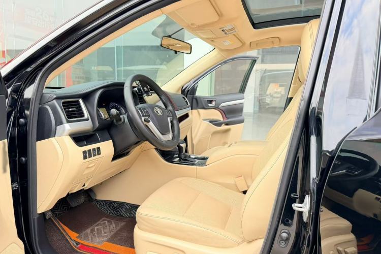 Used Toyota Highlander 2015 2.0T Two-Wheel Drive Luxury Edition 7 Seats