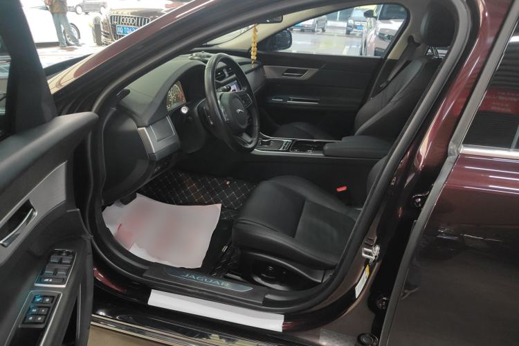 Used Jaguar XFL 2017 XFL 2.0T 240PS Luxury Edition
