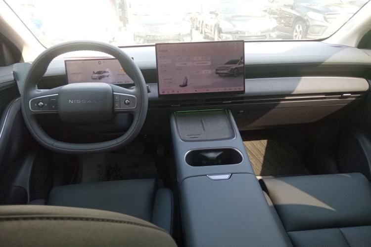 Used Nissan N6 2026 Model 180 Max Center Console