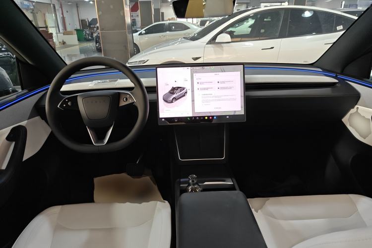 Used Tesla Model Y 2026 Model Long-Range Rear-Wheel-Drive Version Center Console