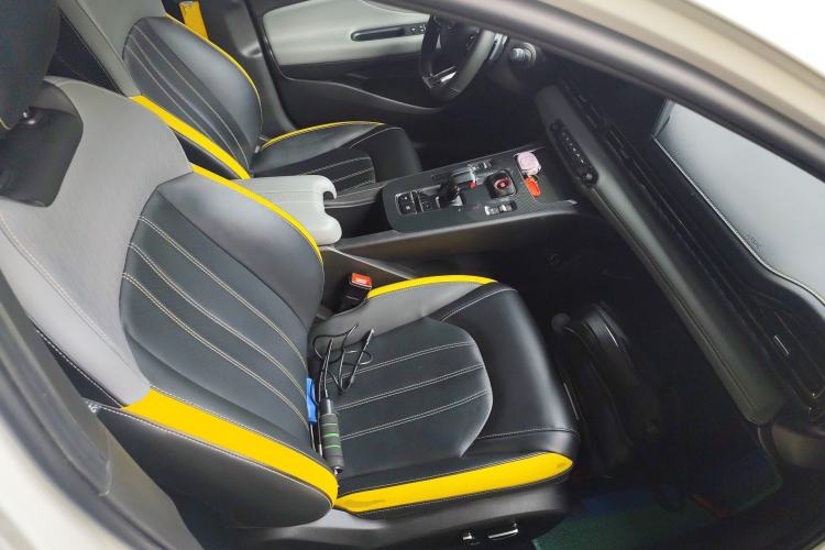 Used GAC Trumpchi EMPOW 2023 270T DCT J16 Version Right Front Seat