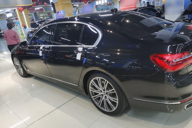 Used BMW 7 Series 2017 730Li Leading Model