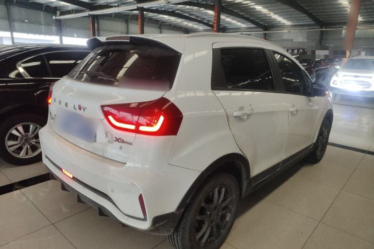 Used Geely Auto Vision X3 2021 PRO 1.5L CVT Deluxe Model Rear Right 45 Deg