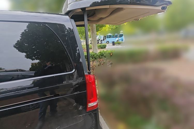 Used Mercedes-Benz V-Class 2021 V 260 Avantgarde Edition
