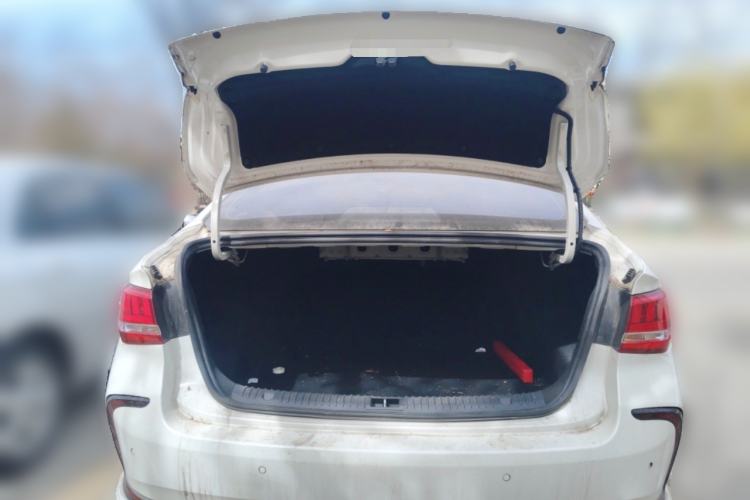 Used BAIC Beijing EU5 2018 R500 Smart Wind Edition Trunk