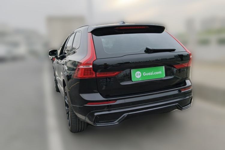 Used Volvo XC60 New Energy 2025 Plug-in Hybrid Long-Range All-Wheel Drive Zhiyuan Extreme Night Black Edition Rear Left 45 Deg