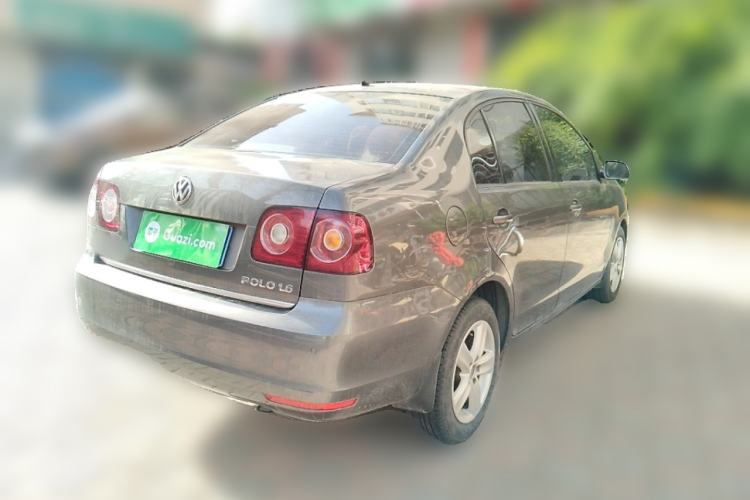 Used Volkswagen Polo 2011 Jingqu 1.6L Manual - Real Cool Edition