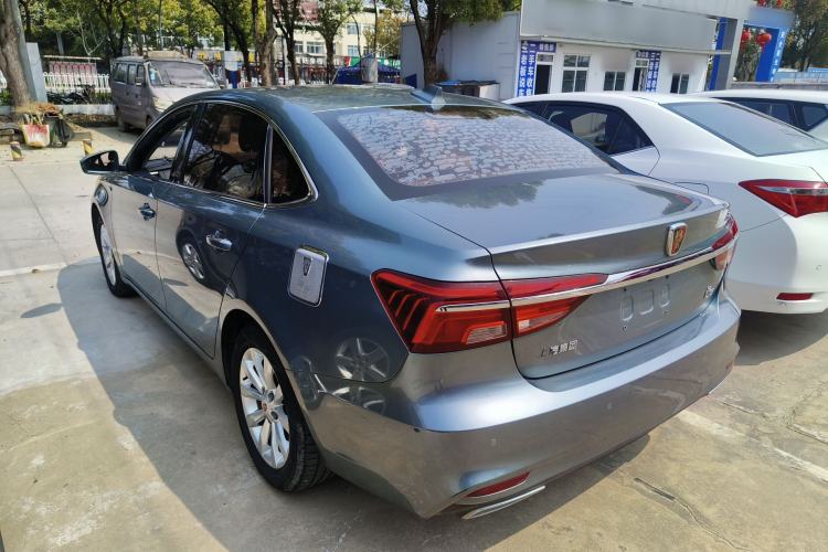 Used Roewe i6 2017 20T Automatic Internet Smart Edition
