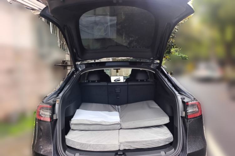 Used Tesla Model Y 2024 Rear-Wheel-Drive Version Trunk