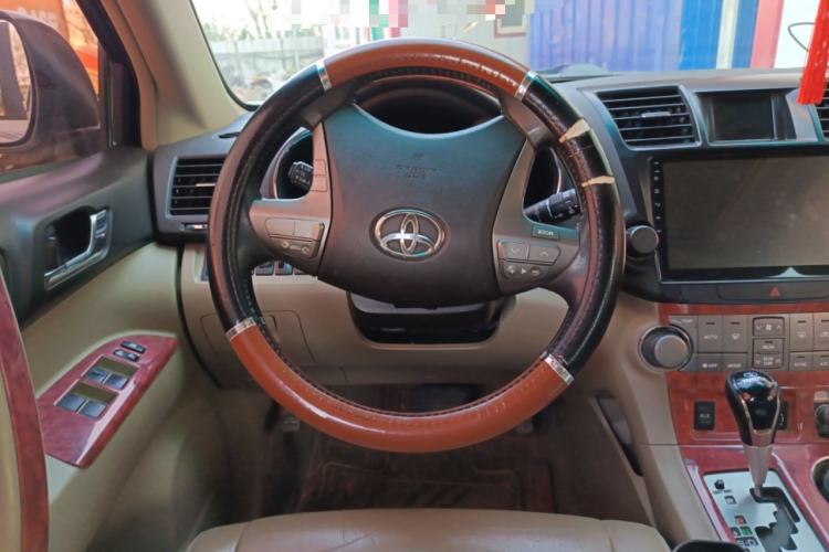 Used Toyota Highlander 2009 2.7L Two-Wheel Drive 7-Seater Luxury Edition