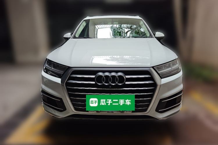 Used Audi Q7 
