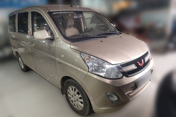 Used Wuling Rongguang V 2016 1.5L Standard Version
