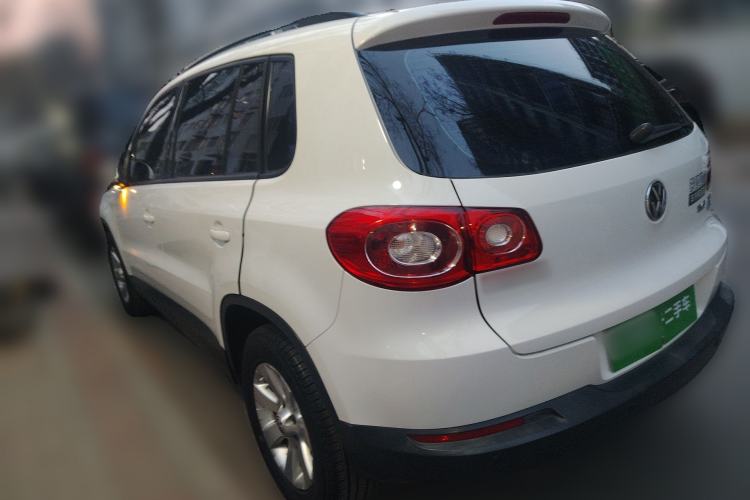 Used Volkswagen Tiguan 2010 1.8 TSI Automatic All-Wheel Drive Fashion Edition Rear Left 45 Deg