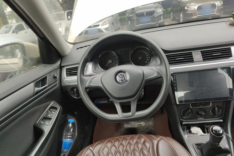 Used Volkswagen Bora 2017 1.6L Manual Fashion Model