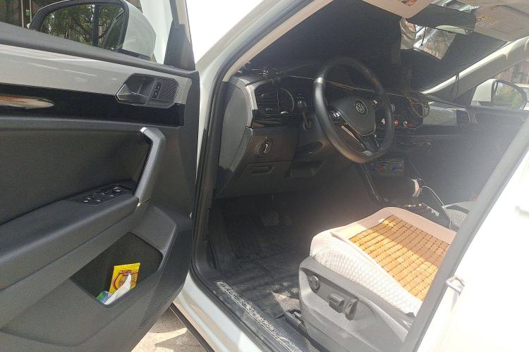 Used Volkswagen Tayron 2020 330TSI Two-Wheel Drive Luxury Smart Connectivity Version
