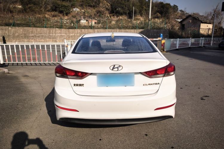 Used Hyundai Elantra (6th Generation / Lingdong) 2016 1.6L Manual ZhiXuan · Dynamic Model
