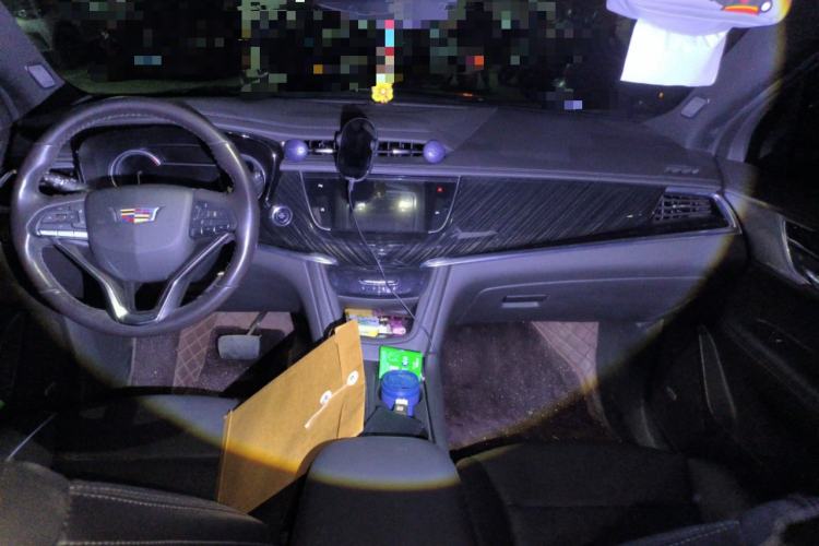 Used Cadillac XT6 2022 2.0T Six-Seater Four-Wheel Drive Luxury Version
