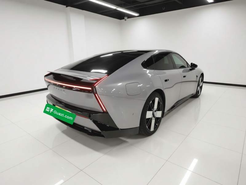 Used XPeng P7 2025 Model—750 All-Wheel-Drive High-Performance Ultra — 6