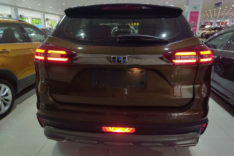 Used Geely Auto Emgrand X7 Sport 2018 1.8TD Automatic Two-Wheel Drive Smart Connect 4G Internet Edition Rear