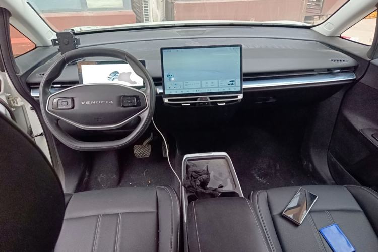 Used Venucia VX6 2024 520 Travel Edition
