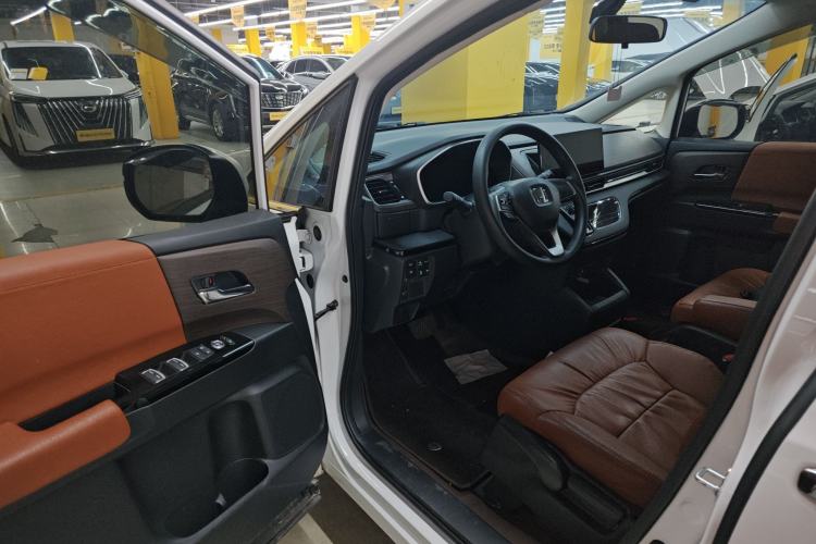 Used Honda Odyssey 2024 2.0L eHEV Sharp & Enjoy Edition
