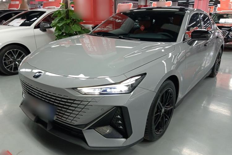 Used CHANGAN UNI-V 2022 1.5T Prestige Version