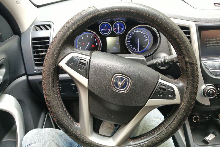 Used CHANGAN CS35 2016 1.6L Automatic Luxury Model China V Standard Steering Wheel