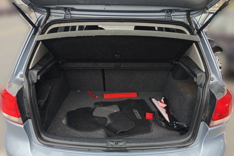 Used Volkswagen Golf 2012 1.4 TSI Automatic Comfort Edition Trunk