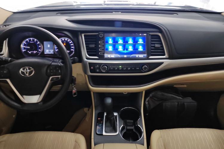 Used Toyota Highlander 2018 2.0T Two-Wheel Drive Elite Edition 7 Seats China VI Standard
