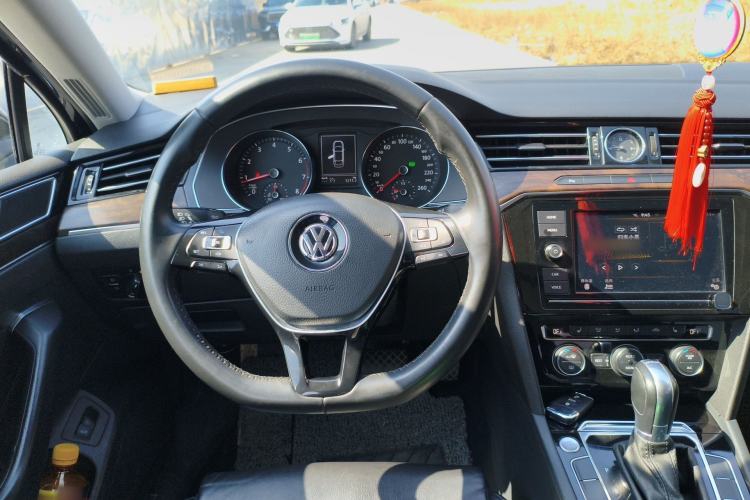 Used Volkswagen Magotan 2019 330TSI DSG Luxury Model China V Standard