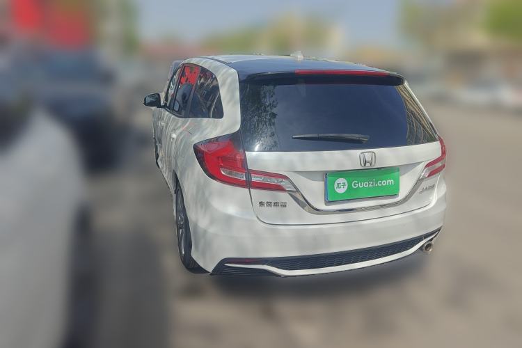 Used Honda Jade 2017 1.8L automatic Comfort version 5 seats
