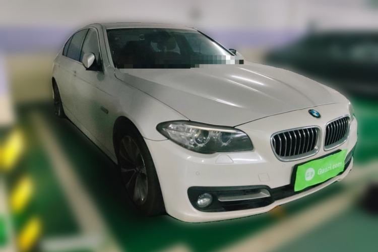Used BMW 5 Series 2014 528Li Leading Model Front Right 45 Deg