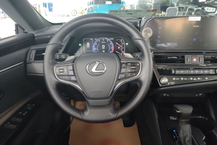 Used Lexus ES 2023 200 Excellence Edition