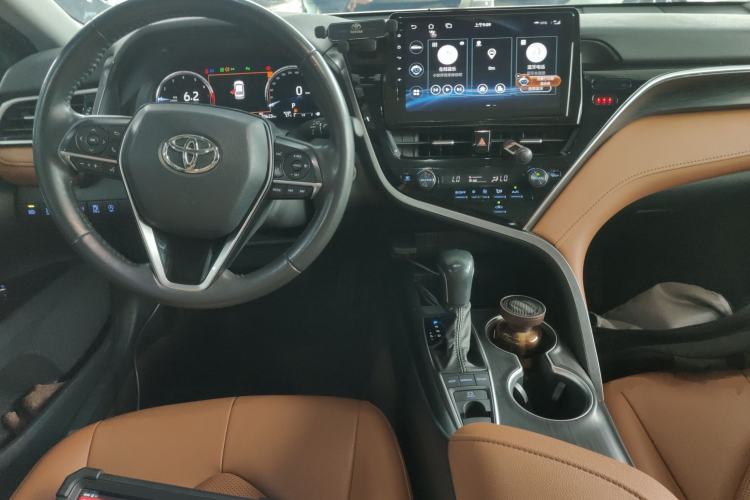 Used Toyota Camry 2021 2.5G Luxury Edition
