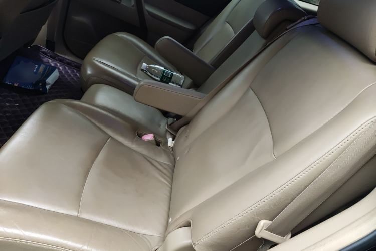 Used Toyota Highlander 2011 2.7L Two-Wheel Drive 7-Seater Luxury Edition Left Rear Seat