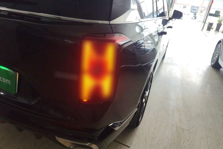 Used GAC Trumpchi ES9 2024 PHEV with 143 km Max Right Rear Taillight