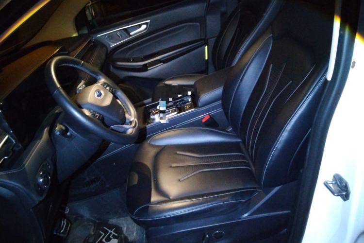 Used Ford Edge 2021 PLUS EcoBoost 245 Two-Wheel-Drive Titanium 7-Seater
