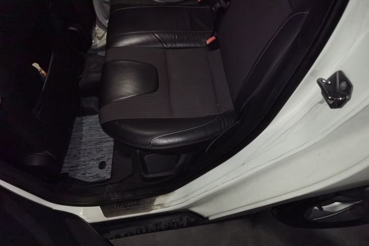 Used Ford Focus 2012 Hatchback 1.6L Automatic Fashion Edition