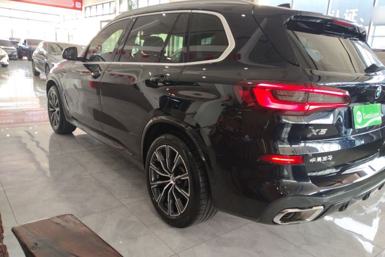 Used BMW X5 2022 Restyled xDrive 30Li Luxury Version M Sport Package
