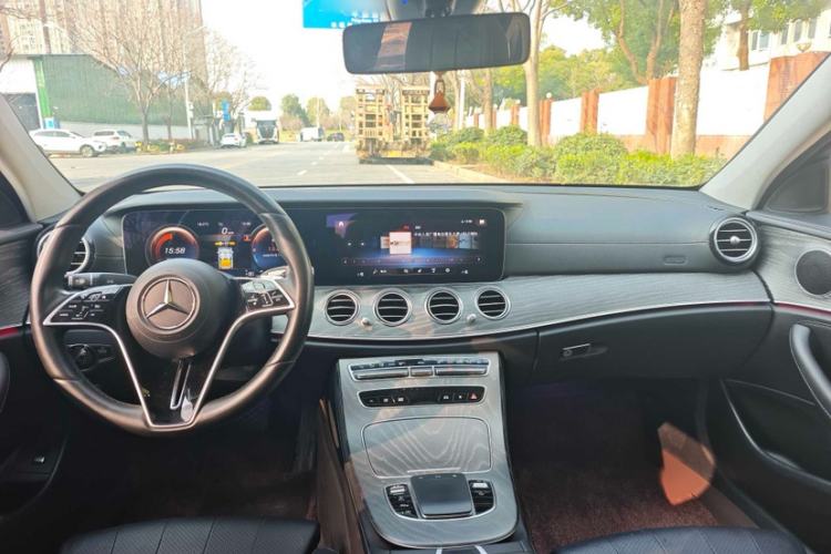 Used Mercedes-Benz E-Class 2022 Second Facelift E 300 L Fashion Edition