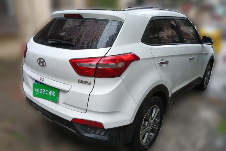 Used Hyundai ix25 2015 1.6L Automatic Two-Wheel Drive Smart GLS Trim Rear Right 45 Deg