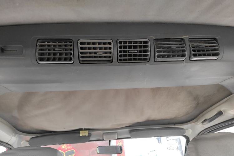 Used Wuling Zhiguang 2010 1.0L New Version Practical Short-Body L2Y