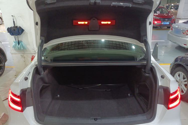 Used Audi A4L 2018 30th Anniversary Edition 40 TFSI Trendy Model
