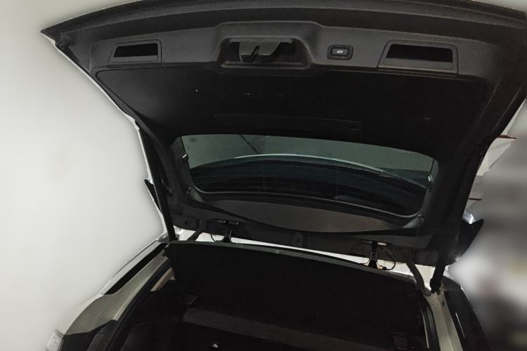 Used Land Rover Range Evoque 2021 Range Rover Velar L 249PS R-Dynamic First Edition
