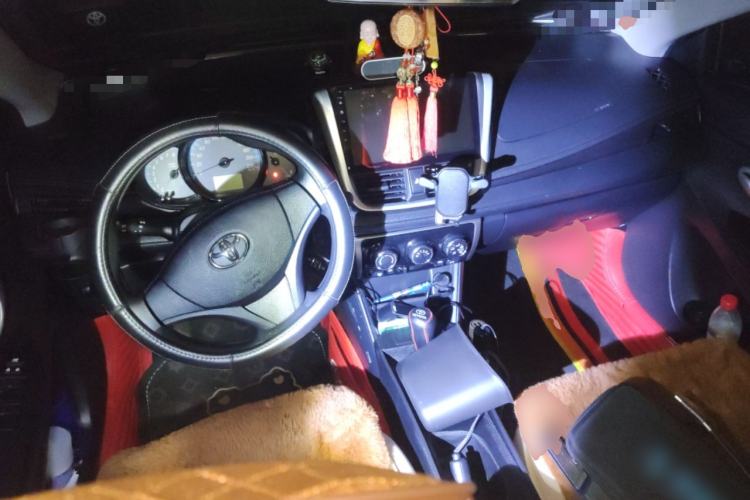 Used Toyota YARiS L Zhi Xuan 2019 1.5E CVT Dynamic Edition China VI compliant Center Console