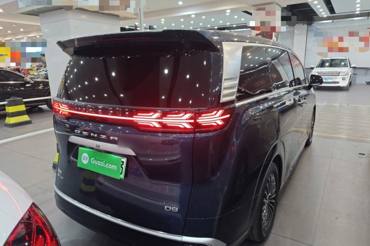 Used Denza D9 2022 DM-i 970 Four-Wheel Drive Prestige Model
