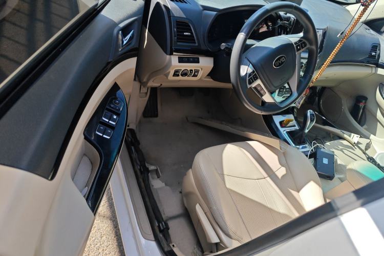 Used BYD e5 2018 450 Smart Connect Enjoyment Version