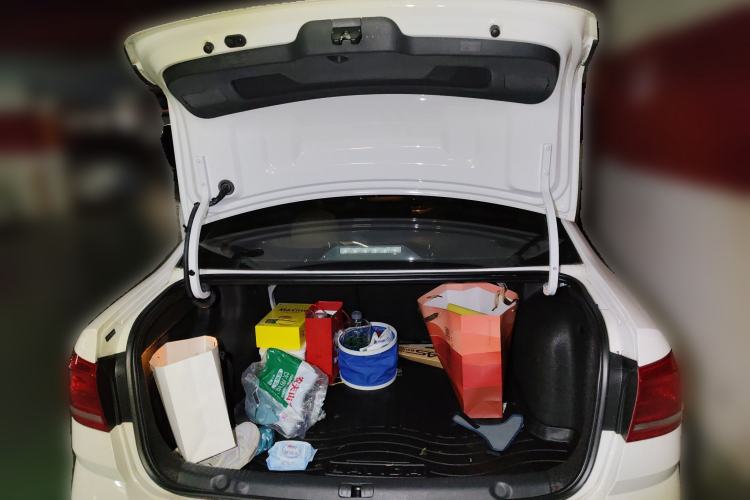 Used Volkswagen Lavida 2015 1.6L Manual Comfort Edition
