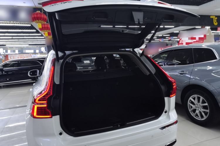 Used Volvo XC60 2020 T5 4x4 Zhiyi Luxury Edition