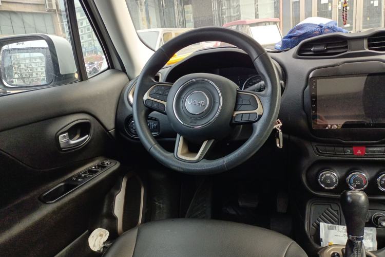 Used Jeep Renegade 2017 180T Automatic High-Energy Version